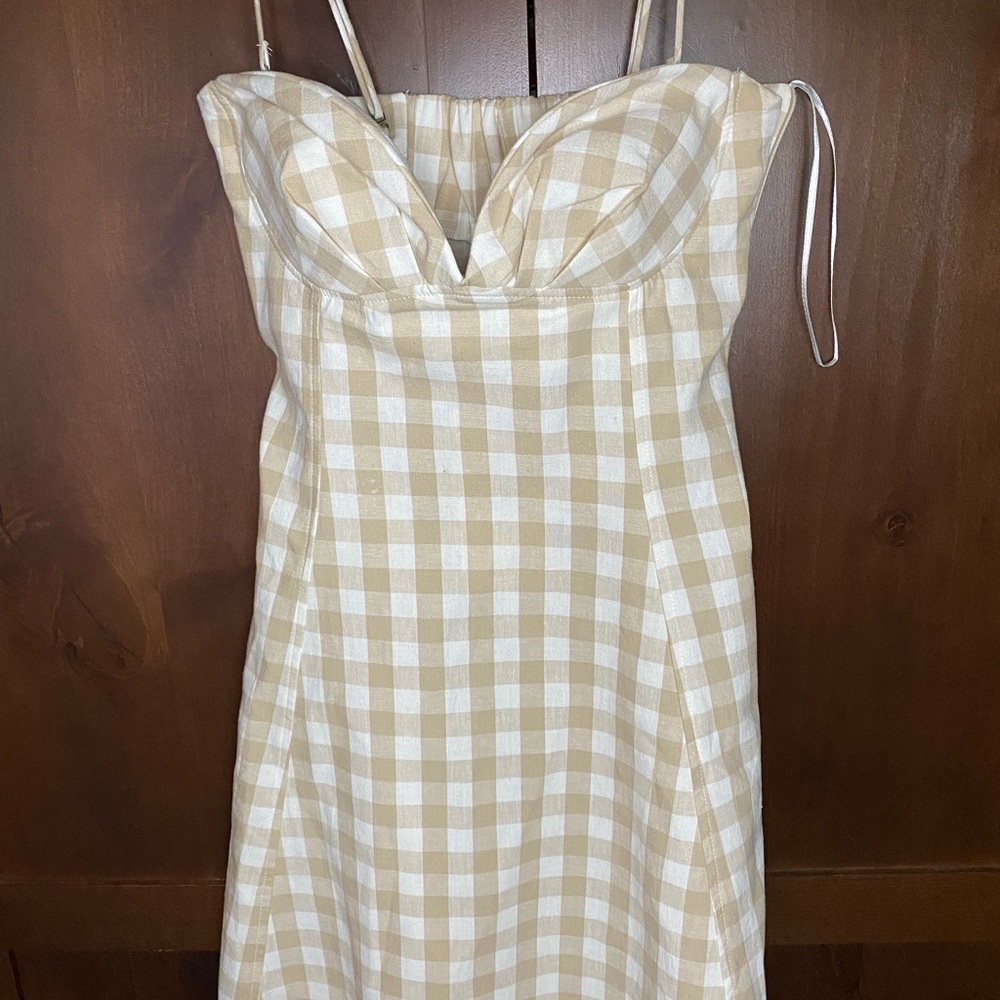 Brand new with tags, brown and white checkered Zara mini dress!